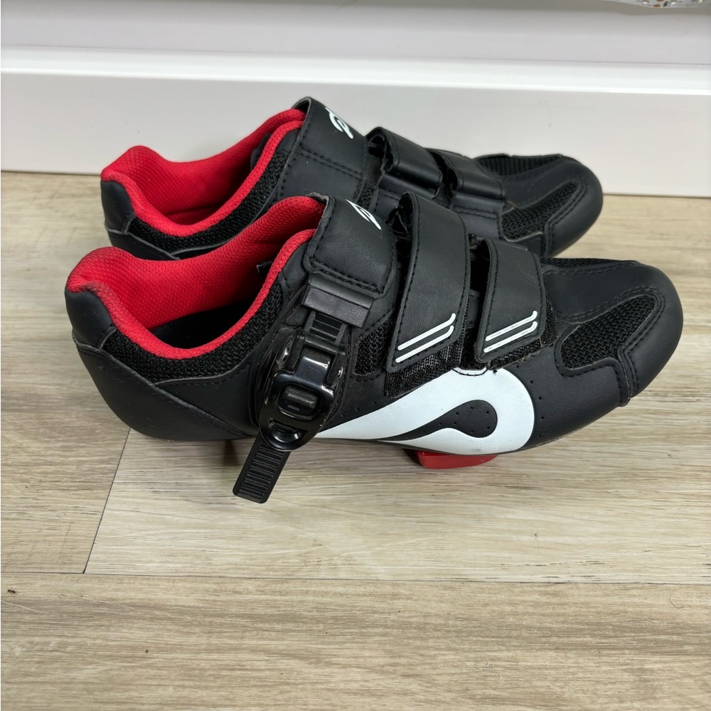 Women’s PELETON BIKE SHOES 38 - Picture 2 of 7